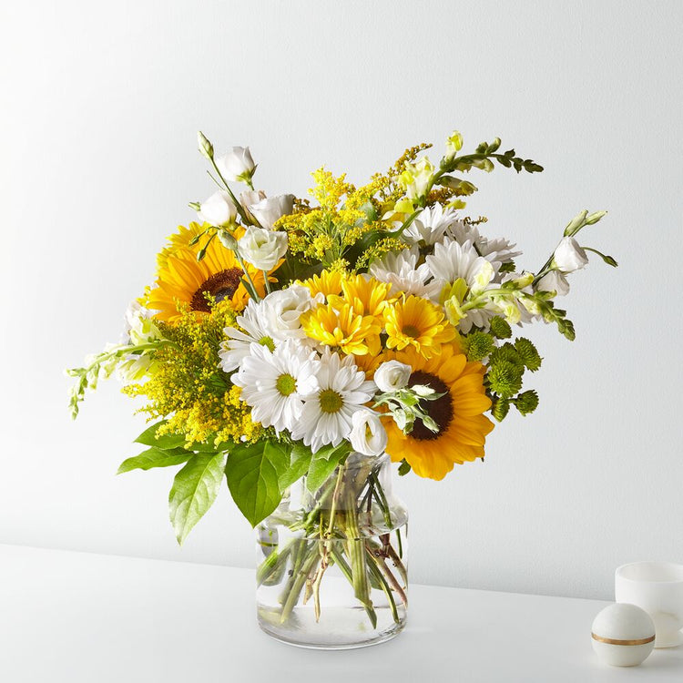 The Hello Sunshine Bouquet
